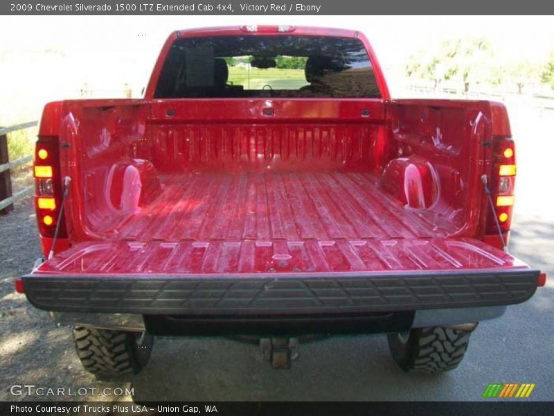 Victory Red / Ebony 2009 Chevrolet Silverado 1500 LTZ Extended Cab 4x4
