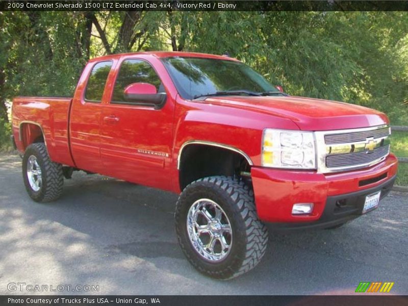 Victory Red / Ebony 2009 Chevrolet Silverado 1500 LTZ Extended Cab 4x4