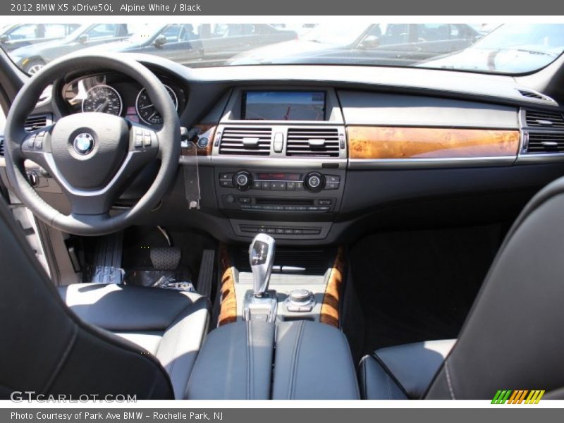 Alpine White / Black 2012 BMW X5 xDrive50i