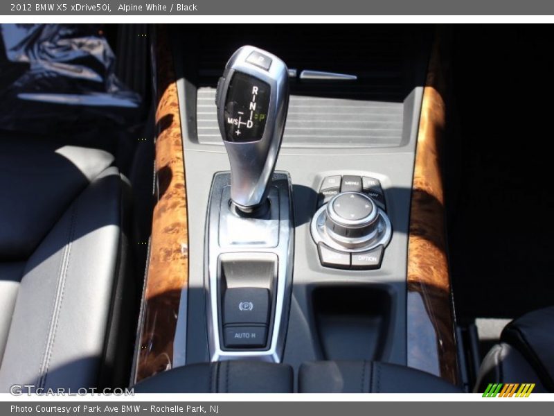 Alpine White / Black 2012 BMW X5 xDrive50i