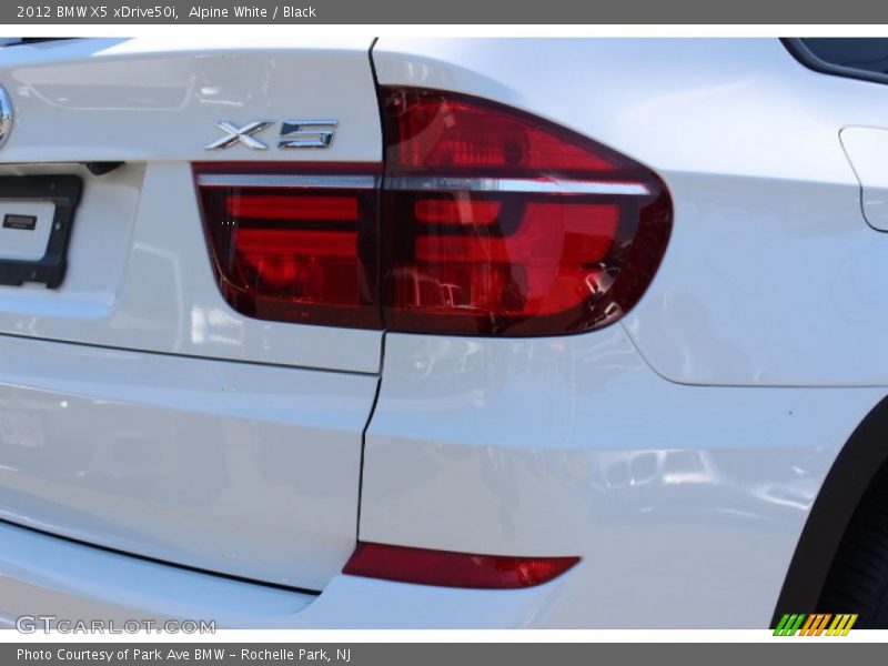 Alpine White / Black 2012 BMW X5 xDrive50i