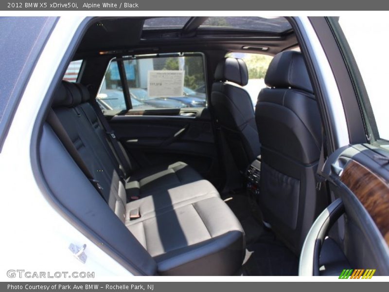 Alpine White / Black 2012 BMW X5 xDrive50i