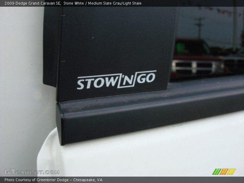 Stone White / Medium Slate Gray/Light Shale 2009 Dodge Grand Caravan SE