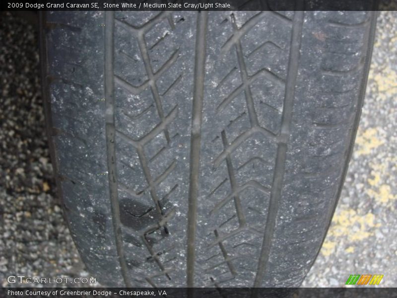 Stone White / Medium Slate Gray/Light Shale 2009 Dodge Grand Caravan SE