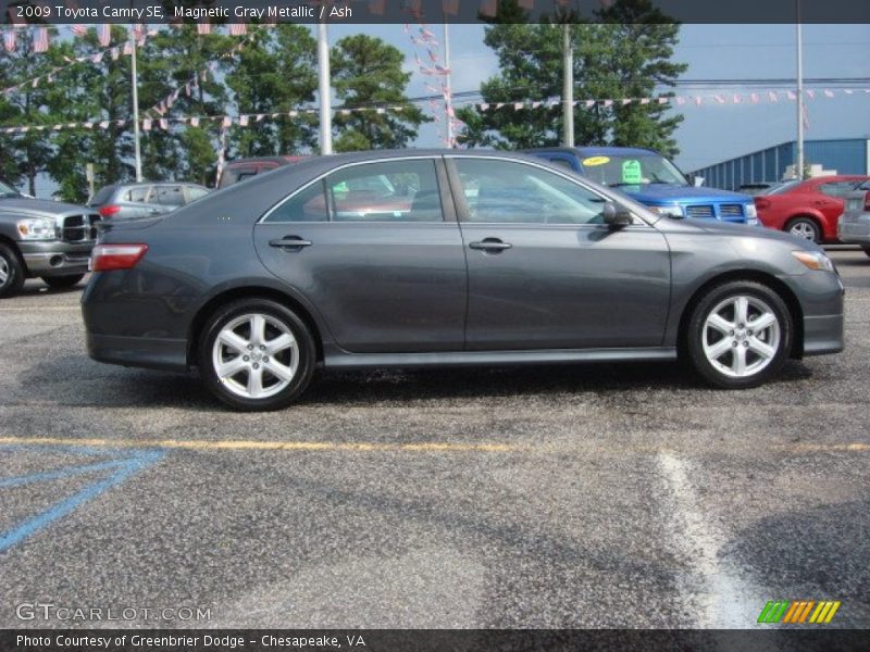 Magnetic Gray Metallic / Ash 2009 Toyota Camry SE