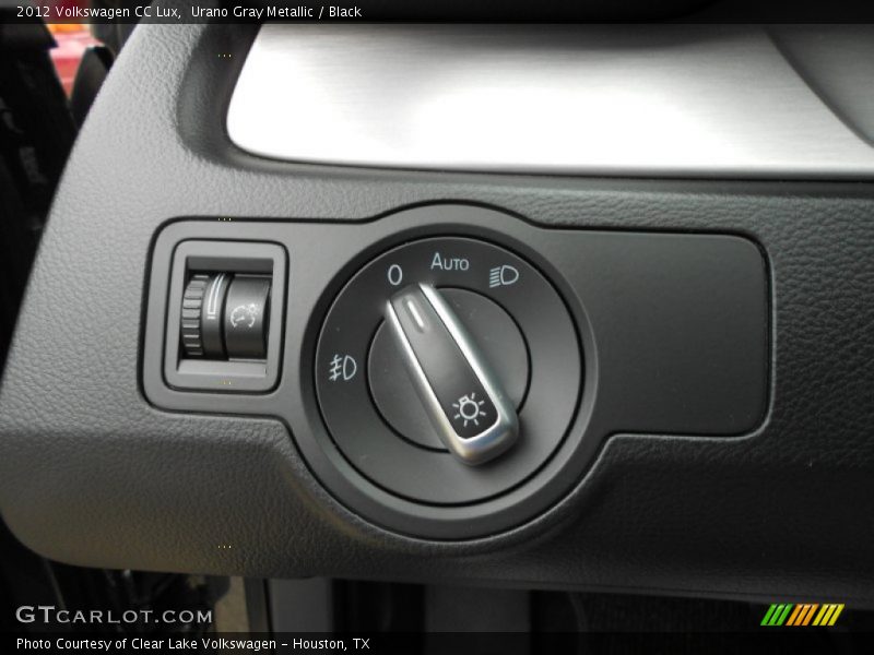 Controls of 2012 CC Lux