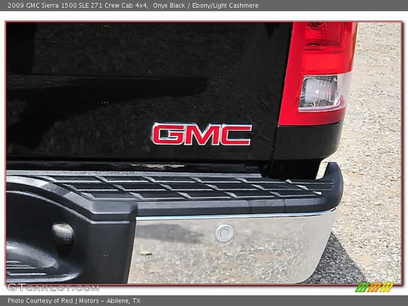 Onyx Black / Ebony/Light Cashmere 2009 GMC Sierra 1500 SLE Z71 Crew Cab 4x4