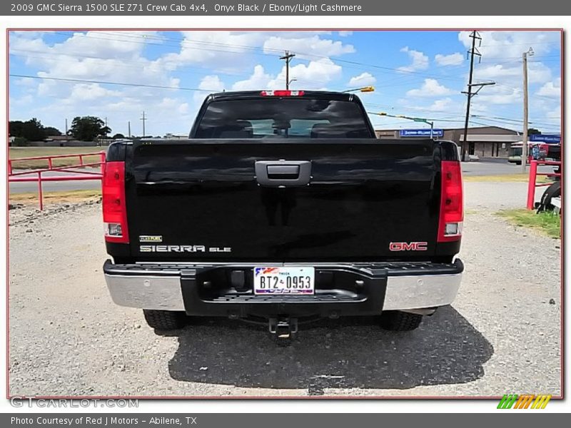 Onyx Black / Ebony/Light Cashmere 2009 GMC Sierra 1500 SLE Z71 Crew Cab 4x4