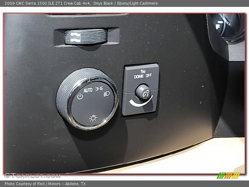 Onyx Black / Ebony/Light Cashmere 2009 GMC Sierra 1500 SLE Z71 Crew Cab 4x4