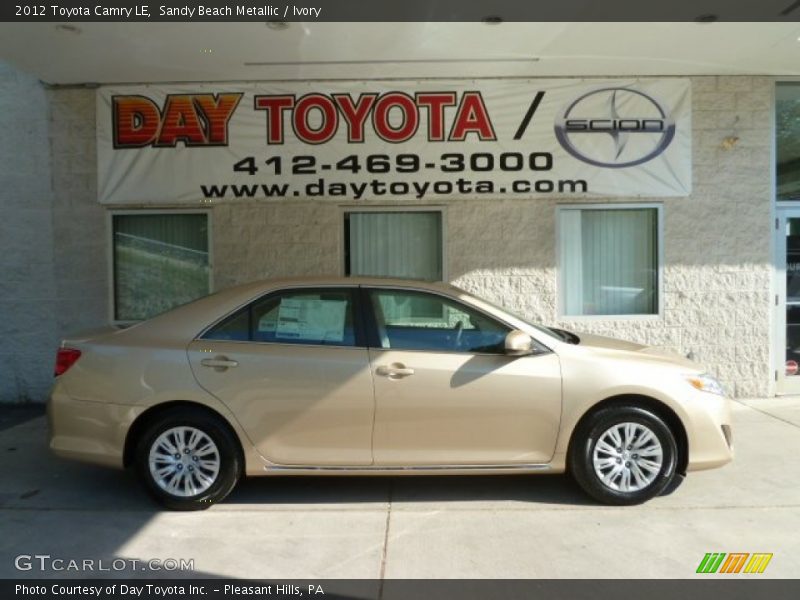 Sandy Beach Metallic / Ivory 2012 Toyota Camry LE