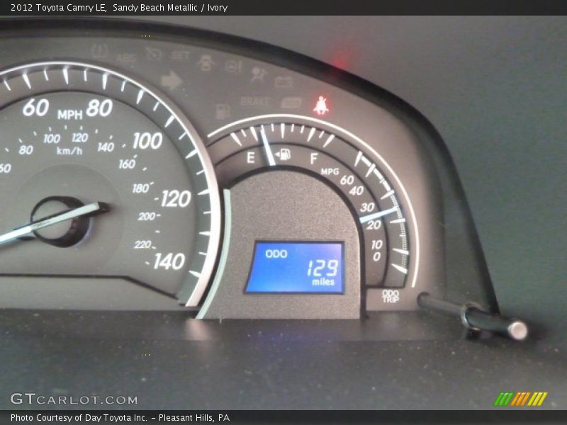 Sandy Beach Metallic / Ivory 2012 Toyota Camry LE