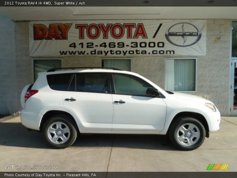 Super White / Ash 2012 Toyota RAV4 I4 4WD