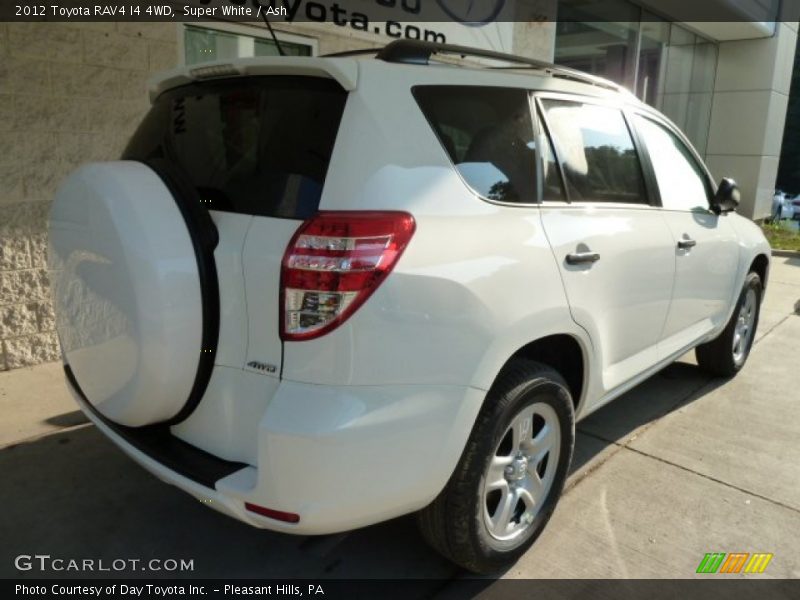Super White / Ash 2012 Toyota RAV4 I4 4WD