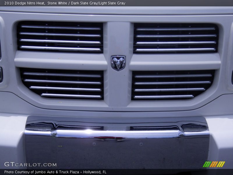 Stone White / Dark Slate Gray/Light Slate Gray 2010 Dodge Nitro Heat