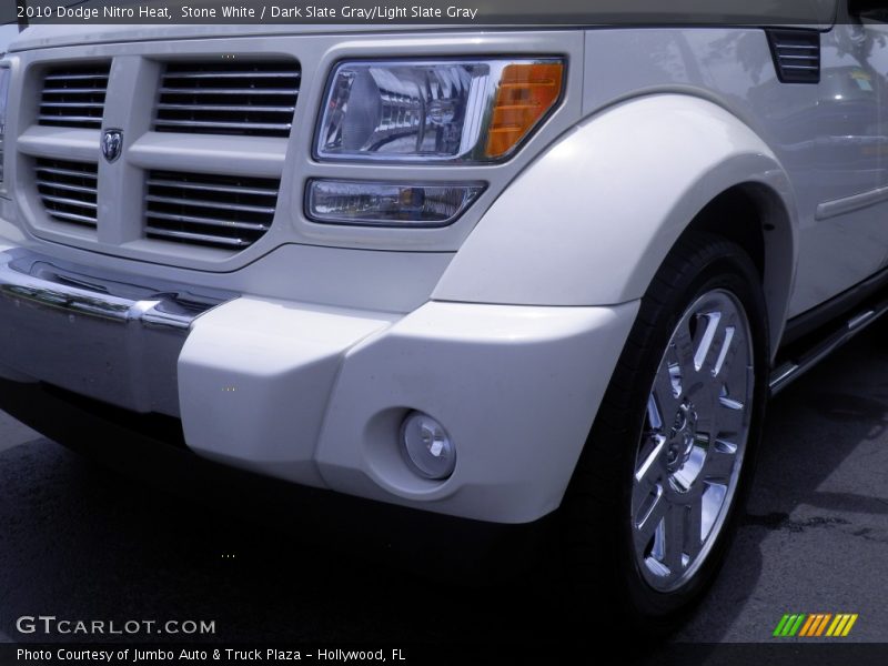 Stone White / Dark Slate Gray/Light Slate Gray 2010 Dodge Nitro Heat
