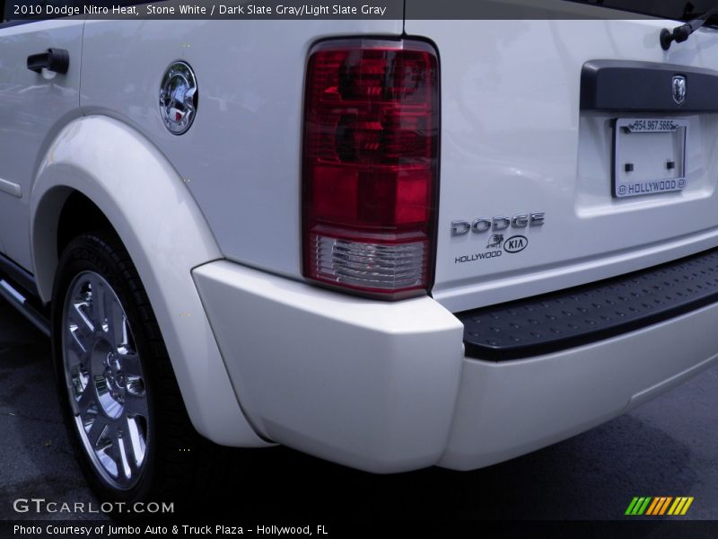 Stone White / Dark Slate Gray/Light Slate Gray 2010 Dodge Nitro Heat