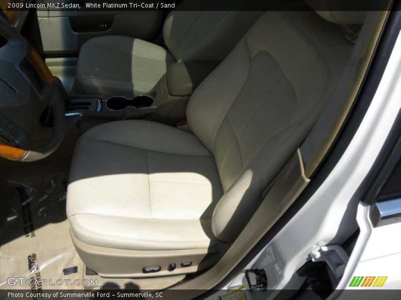 White Platinum Tri-Coat / Sand 2009 Lincoln MKZ Sedan
