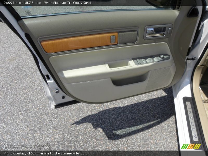 White Platinum Tri-Coat / Sand 2009 Lincoln MKZ Sedan