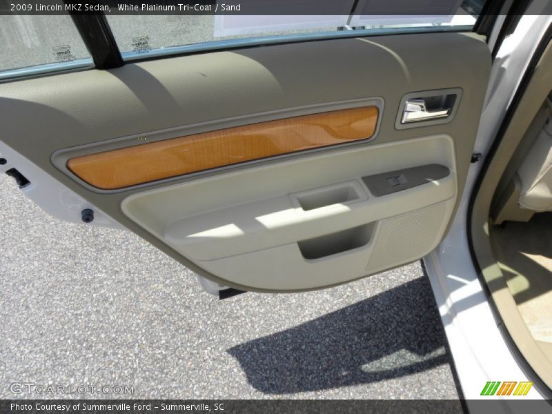 White Platinum Tri-Coat / Sand 2009 Lincoln MKZ Sedan