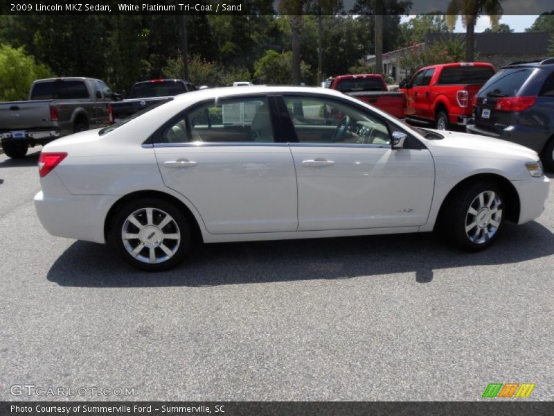 White Platinum Tri-Coat / Sand 2009 Lincoln MKZ Sedan