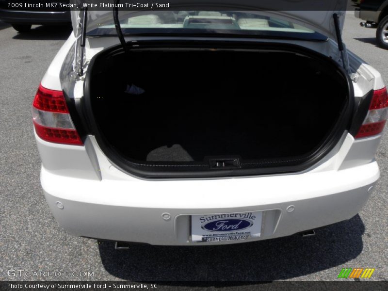 White Platinum Tri-Coat / Sand 2009 Lincoln MKZ Sedan