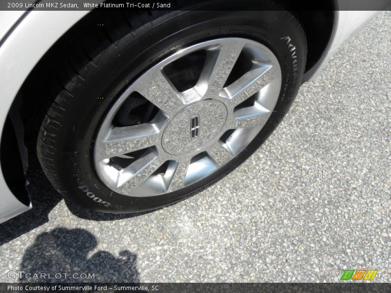 White Platinum Tri-Coat / Sand 2009 Lincoln MKZ Sedan