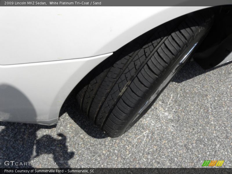 White Platinum Tri-Coat / Sand 2009 Lincoln MKZ Sedan