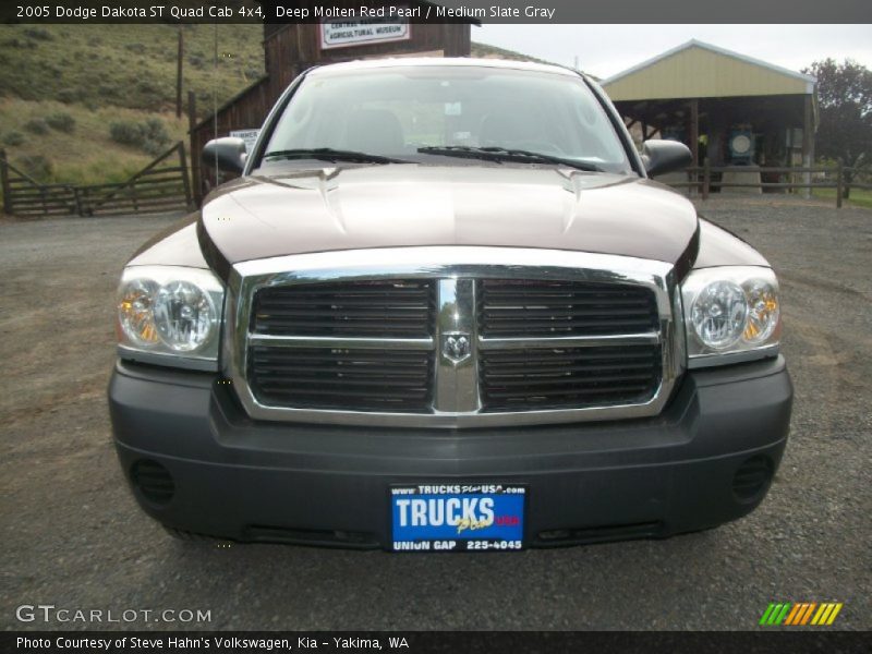 Deep Molten Red Pearl / Medium Slate Gray 2005 Dodge Dakota ST Quad Cab 4x4