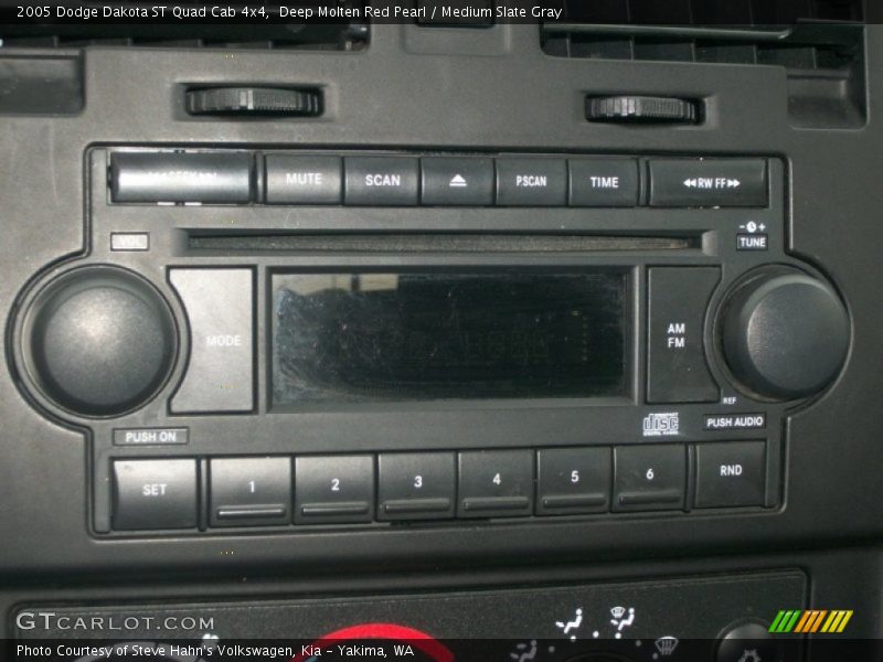 Deep Molten Red Pearl / Medium Slate Gray 2005 Dodge Dakota ST Quad Cab 4x4
