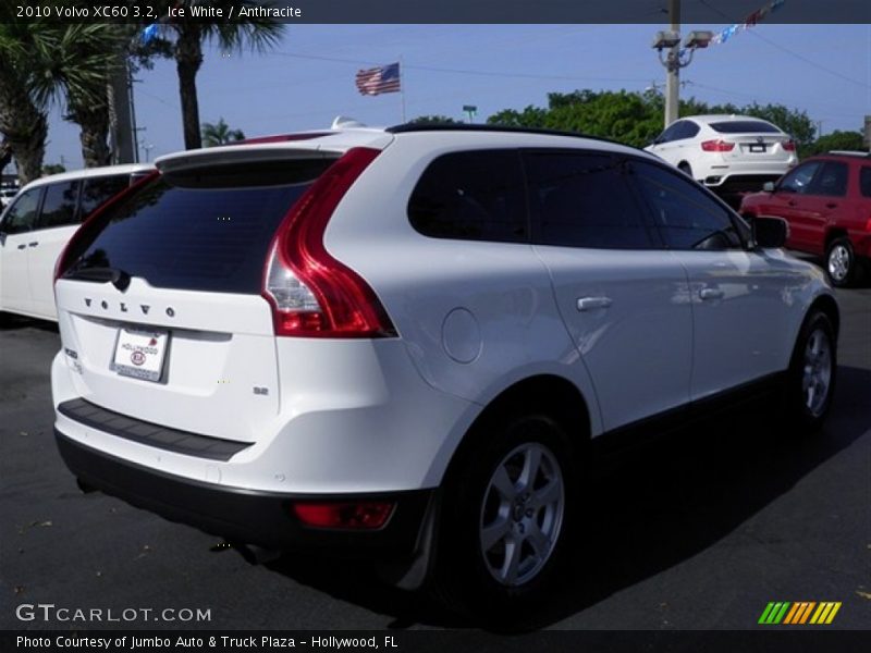 Ice White / Anthracite 2010 Volvo XC60 3.2