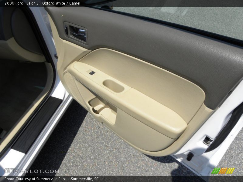 Oxford White / Camel 2006 Ford Fusion S