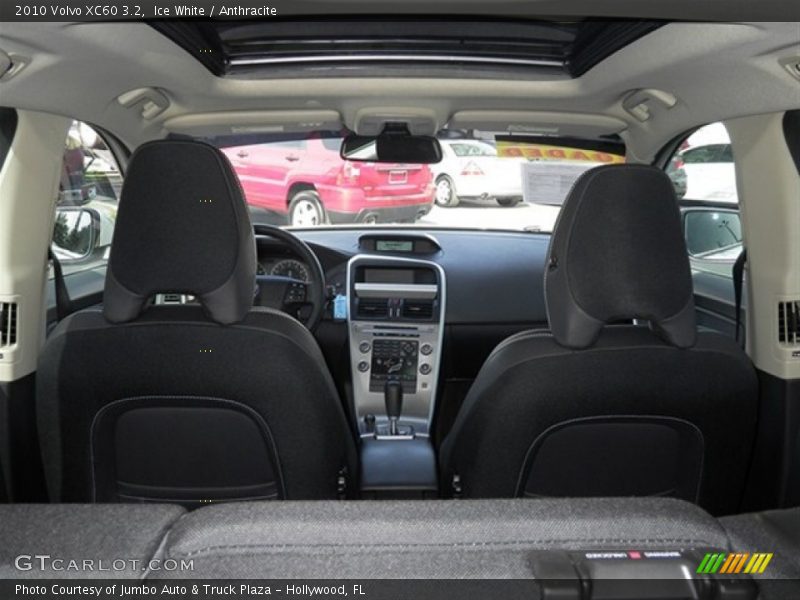 Ice White / Anthracite 2010 Volvo XC60 3.2