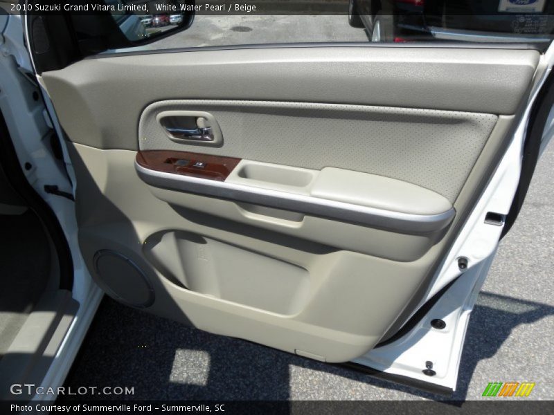 White Water Pearl / Beige 2010 Suzuki Grand Vitara Limited