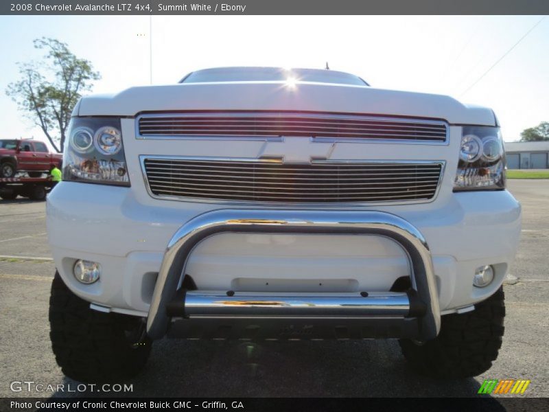 Summit White / Ebony 2008 Chevrolet Avalanche LTZ 4x4