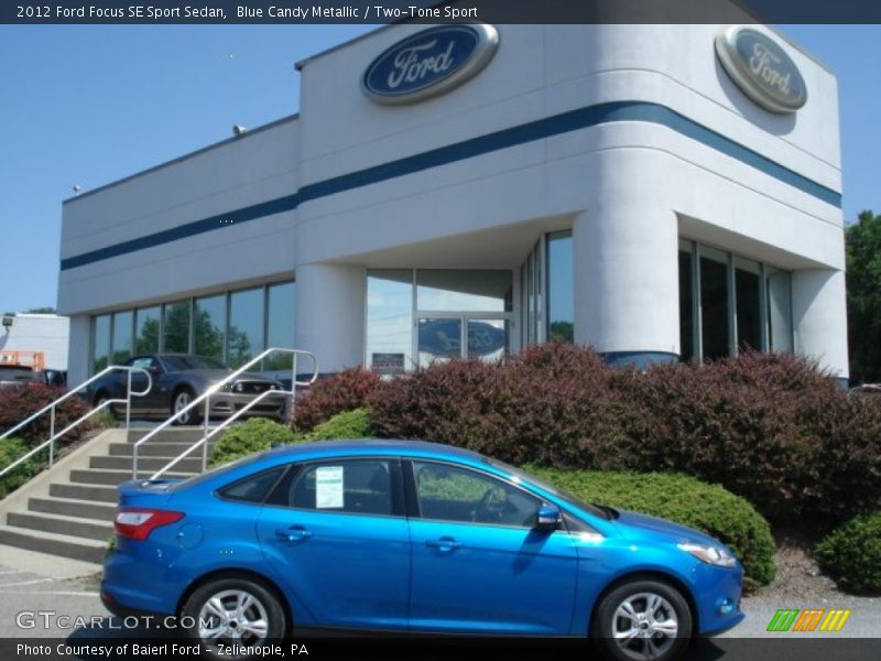 Blue Candy Metallic / Two-Tone Sport 2012 Ford Focus SE Sport Sedan