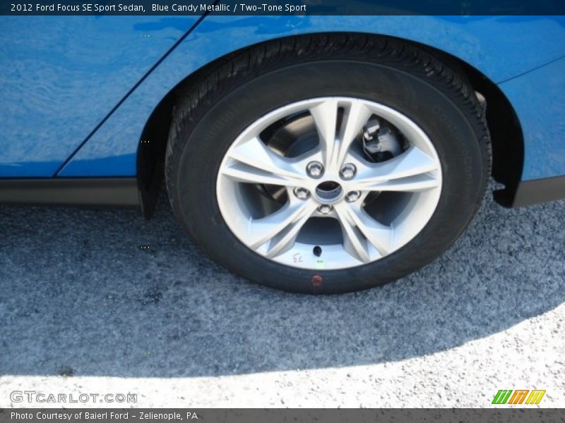 Blue Candy Metallic / Two-Tone Sport 2012 Ford Focus SE Sport Sedan