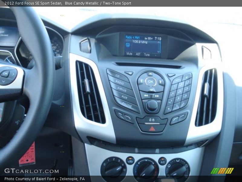 Blue Candy Metallic / Two-Tone Sport 2012 Ford Focus SE Sport Sedan