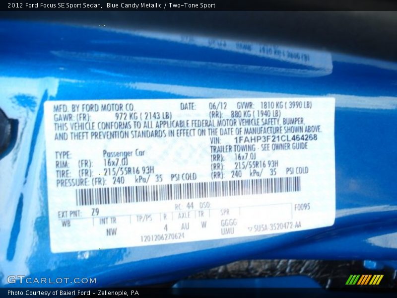 Blue Candy Metallic / Two-Tone Sport 2012 Ford Focus SE Sport Sedan