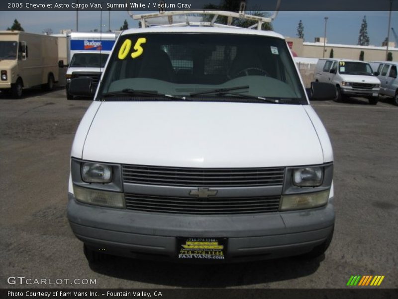Summit White / Medium Gray 2005 Chevrolet Astro Cargo Van