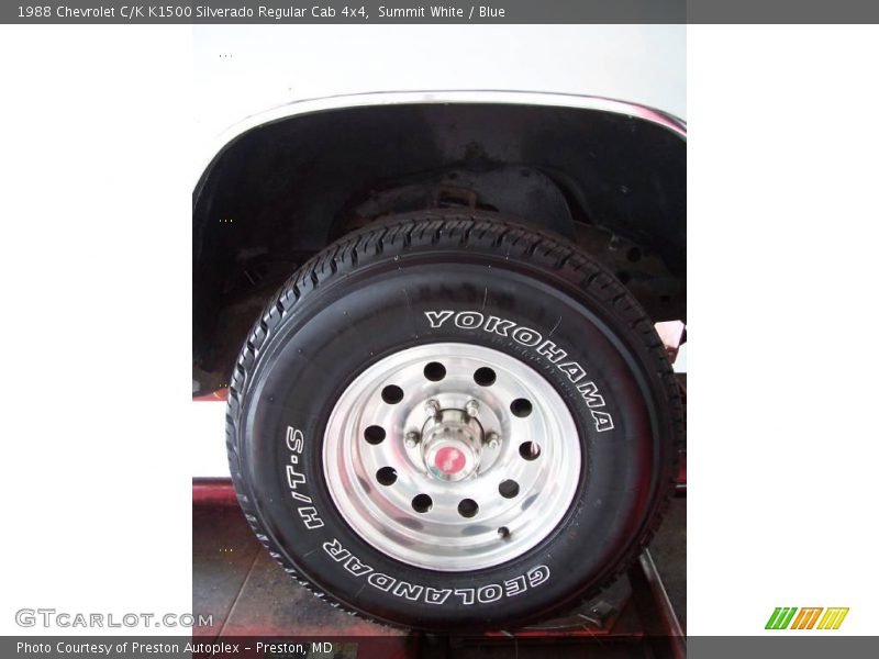 Summit White / Blue 1988 Chevrolet C/K K1500 Silverado Regular Cab 4x4