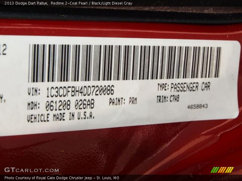 Redline 2-Coat Pearl / Black/Light Diesel Gray 2013 Dodge Dart Rallye