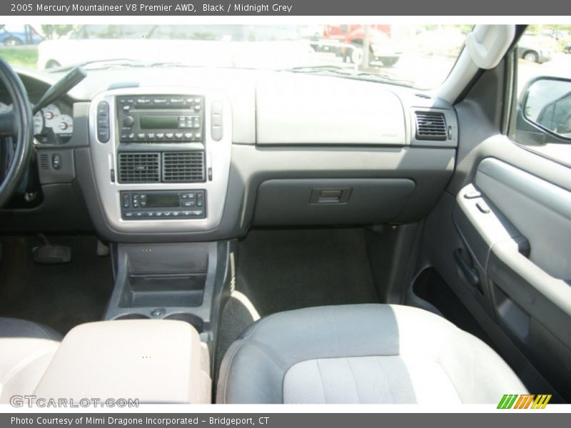 Black / Midnight Grey 2005 Mercury Mountaineer V8 Premier AWD