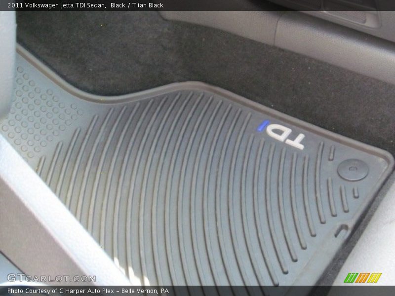 Black / Titan Black 2011 Volkswagen Jetta TDI Sedan