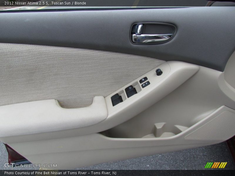 Tuscan Sun / Blonde 2012 Nissan Altima 2.5 S