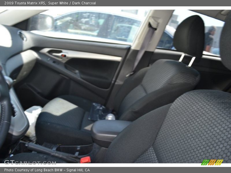 Super White / Dark Charcoal 2009 Toyota Matrix XRS