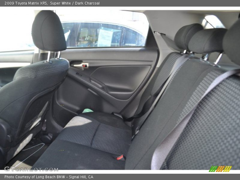 Super White / Dark Charcoal 2009 Toyota Matrix XRS