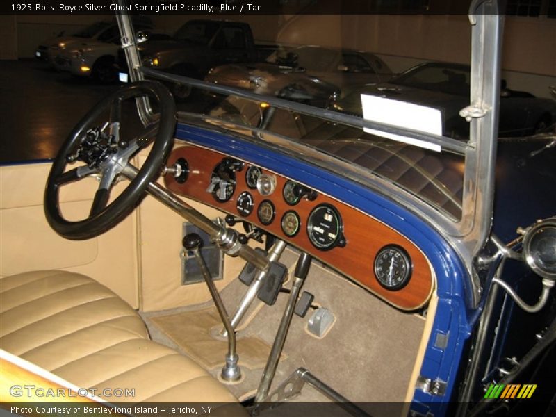 Blue / Tan 1925 Rolls-Royce Silver Ghost Springfield Picadilly