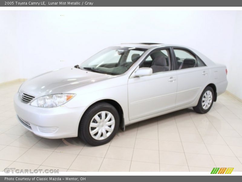 Lunar Mist Metallic / Gray 2005 Toyota Camry LE
