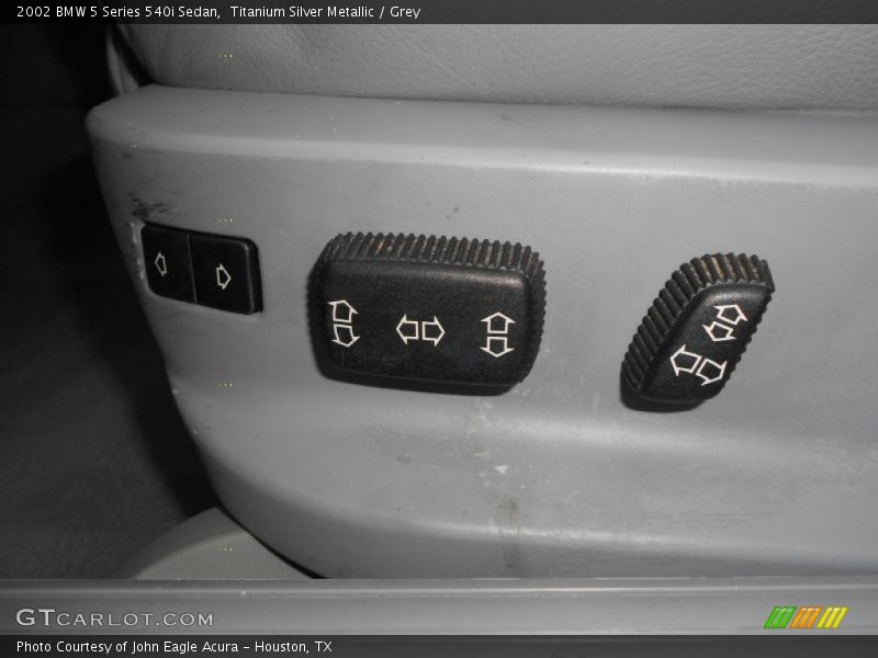 Titanium Silver Metallic / Grey 2002 BMW 5 Series 540i Sedan