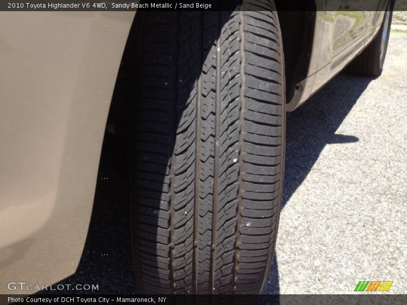 Sandy Beach Metallic / Sand Beige 2010 Toyota Highlander V6 4WD